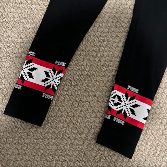 NWT VS PINK winter leggings! - Picture 2 of 3